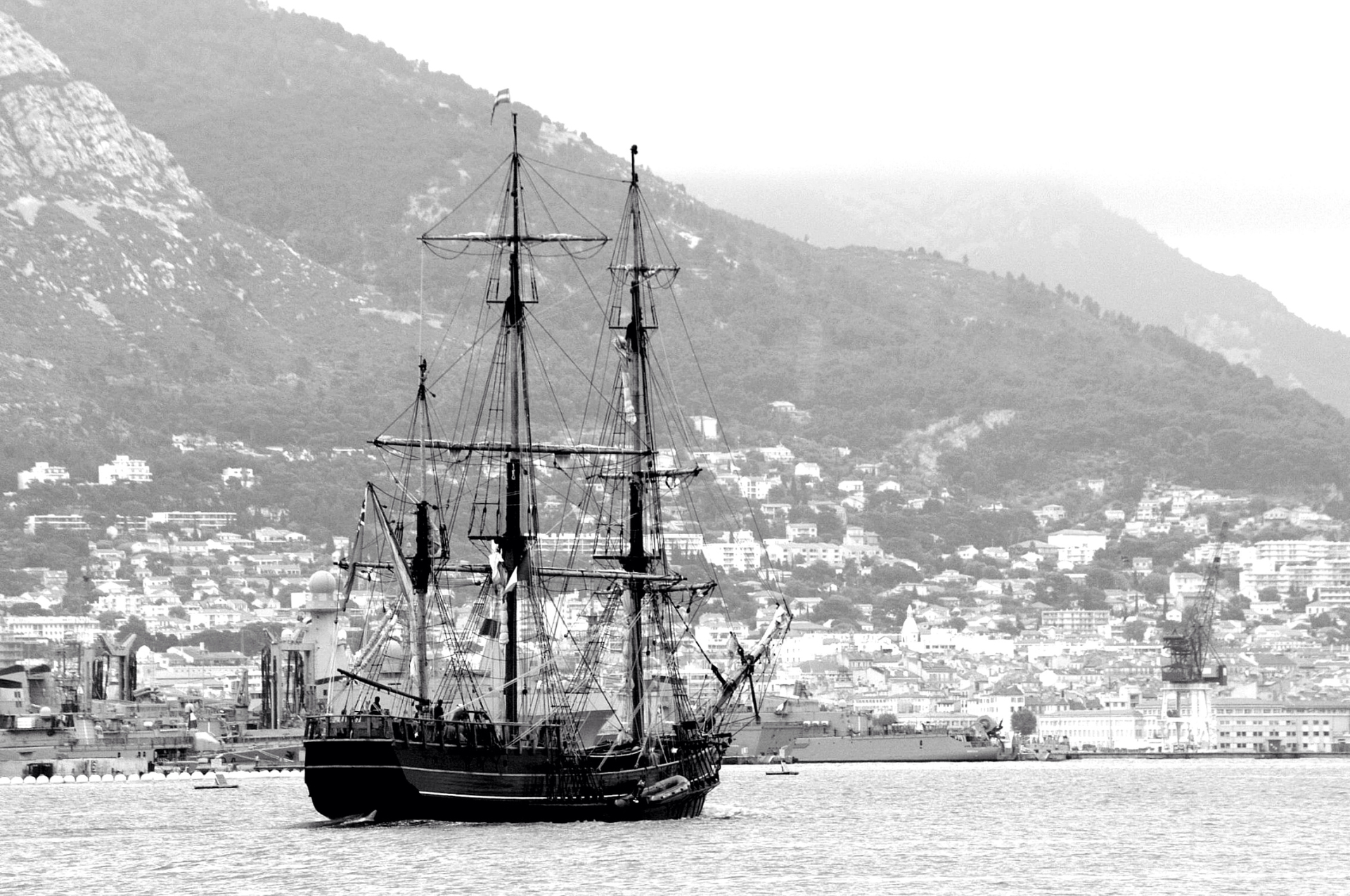 Hello Toulon! example photo