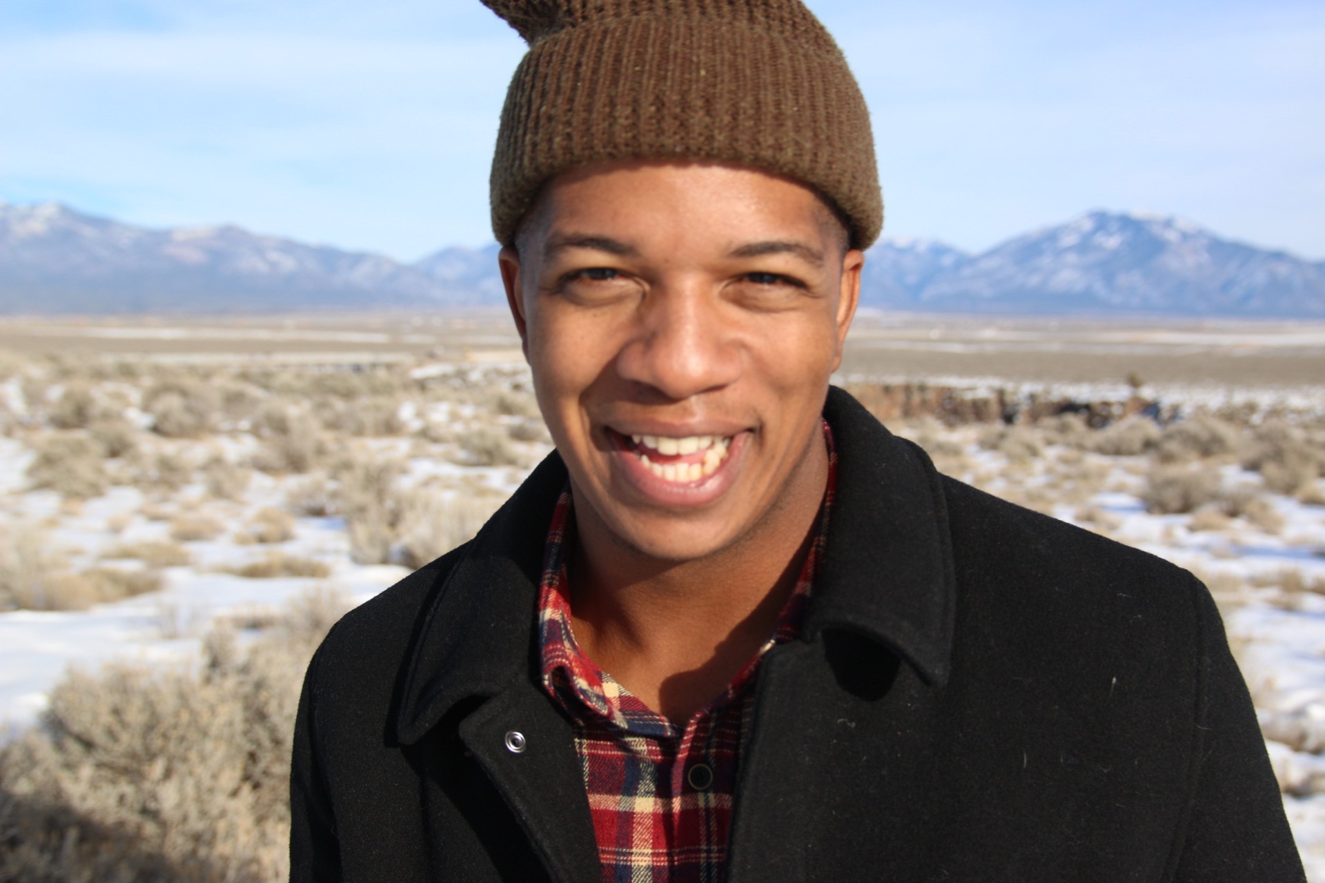 Georgeus smiles example photo